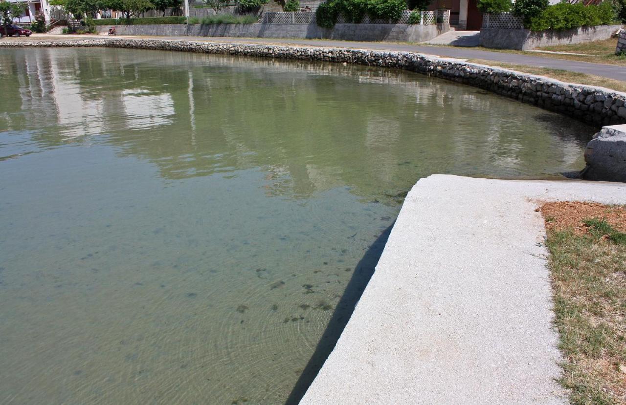 Family friendly apartments with a swimming pool Supetarska Draga - Donja, Rab - 2019 Exteriör bild