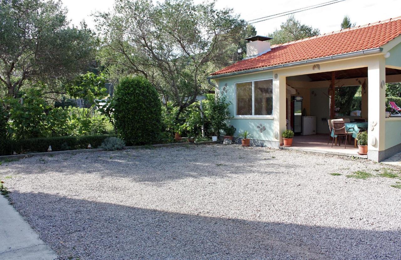 Family friendly apartments with a swimming pool Supetarska Draga - Donja, Rab - 2019 Exteriör bild
