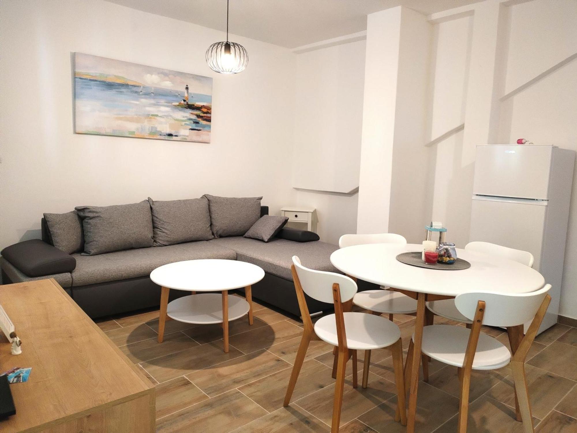 Family friendly apartments with a swimming pool Supetarska Draga - Donja, Rab - 2019 Exteriör bild